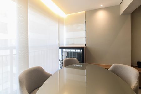 Apartamento à venda com 55m², 2 quartos e 1 vaga Apartamento à venda com 55m², 2 quartos e 1 vagaVaranda