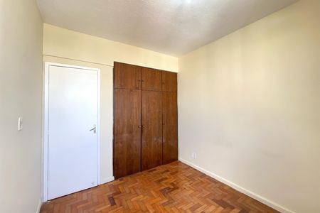 Apartamento à venda com 74m², 3 quartos e 1 vaga Apartamento à venda com 74m², 3 quartos e 1 vagaQuarto 2