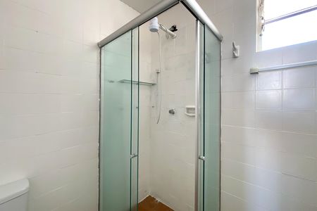 Apartamento à venda com 74m², 3 quartos e 1 vaga Apartamento à venda com 74m², 3 quartos e 1 vagaBanheiro