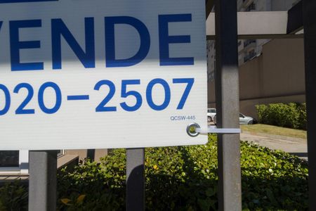 Apartamento à venda com 38m², 1 quarto e 1 vaga Apartamento à venda com 38m², 1 quarto e 1 vagaPlaca instalada