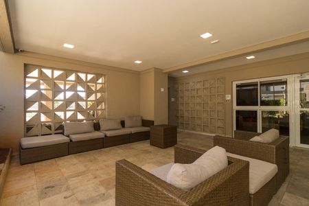 Apartamento à venda com 38m², 1 quarto e 1 vaga Apartamento à venda com 38m², 1 quarto e 1 vagaÁrea comum - área de descanso