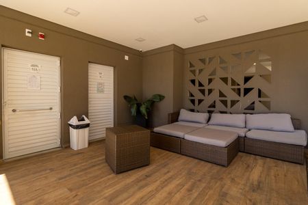 Apartamento à venda com 38m², 1 quarto e 1 vaga Apartamento à venda com 38m², 1 quarto e 1 vagaÁrea comum - área de descanso