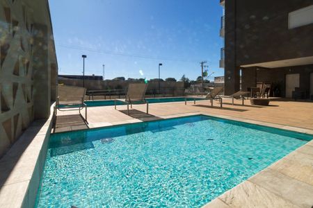Apartamento à venda com 38m², 1 quarto e 1 vaga Apartamento à venda com 38m², 1 quarto e 1 vagaÁrea comum - Piscina
