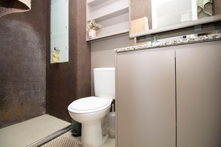 Apartamento à venda com 65m², 2 quartos e 1 vaga Apartamento à venda com 65m², 2 quartos e 1 vagaBanheiro da Suíte