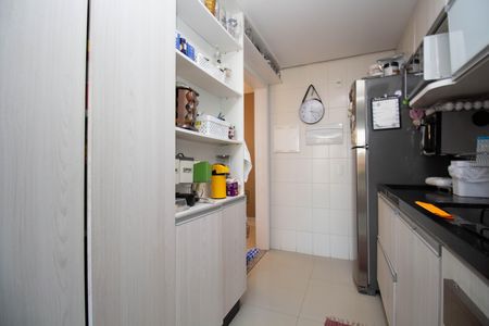 Apartamento à venda com 65m², 2 quartos e 1 vaga Apartamento à venda com 65m², 2 quartos e 1 vagaCozinha e Área de Serviço