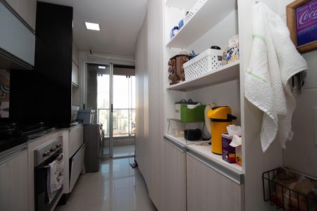 Apartamento à venda com 65m², 2 quartos e 1 vaga Apartamento à venda com 65m², 2 quartos e 1 vagaCozinha e Área de Serviço