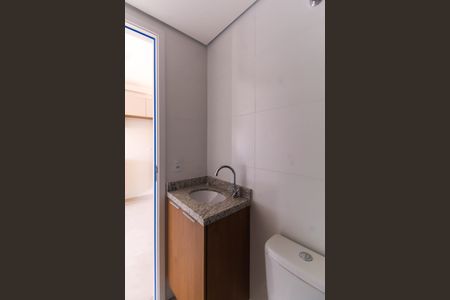 Apartamento para alugar com 38m², 2 quartos e sem vaga Apartamento para alugar com 38m², 2 quartos e sem vagaBanheiro
