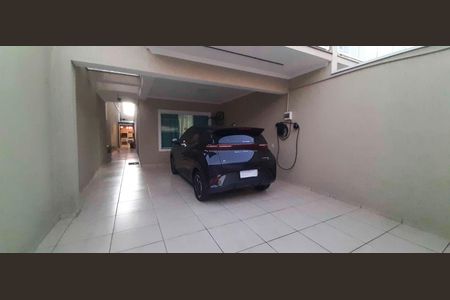 Garagem de casa à venda com 3 quartos, 125m² em Cipava, Osasco