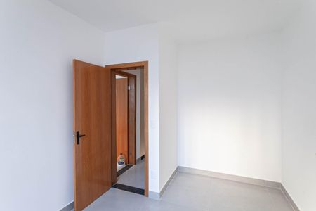 Casa à venda com 100m², 3 quartos e 2 vagas Casa à venda com 100m², 3 quartos e 2 vagasQuarto 1