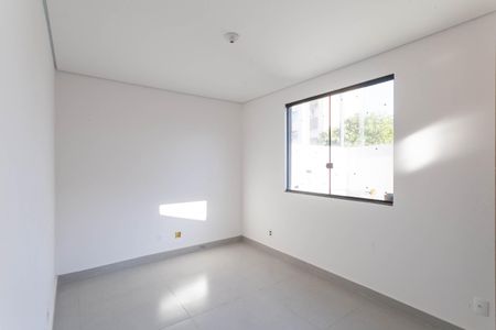 Sala de casa à venda com 3 quartos, 100m² em Manacás, Belo Horizonte