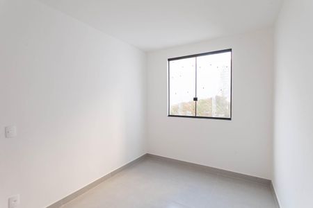 Casa à venda com 100m², 3 quartos e 2 vagas Casa à venda com 100m², 3 quartos e 2 vagasQuarto 2