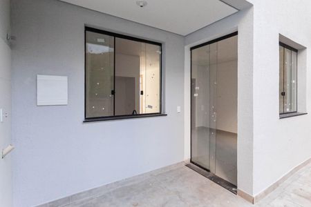 Casa à venda com 100m², 3 quartos e 2 vagas Casa à venda com 100m², 3 quartos e 2 vagasÁrea de serviço