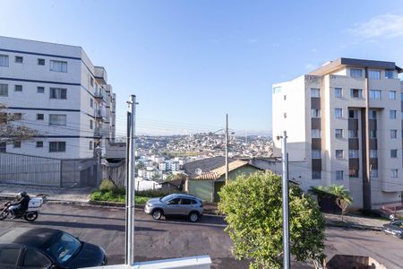 Casa à venda com 100m², 3 quartos e 2 vagas Casa à venda com 100m², 3 quartos e 2 vagasVista da suíte