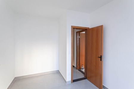 Casa à venda com 100m², 3 quartos e 2 vagas Casa à venda com 100m², 3 quartos e 2 vagasQuarto 1