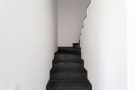 Escada de casa à venda com 3 quartos, 100m² em Manacás, Belo Horizonte