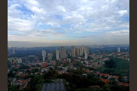Apartamento à venda com 275m², 3 quartos e 4 vagas Apartamento à venda com 275m², 3 quartos e 4 vagasVista da Varanda da Suíte 3