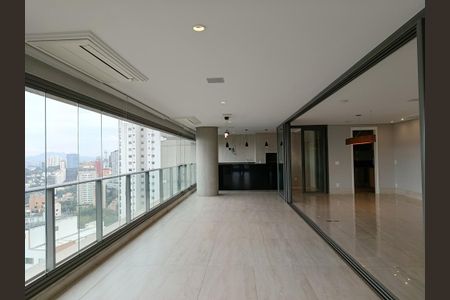 Apartamento à venda com 275m², 3 quartos e 4 vagas Apartamento à venda com 275m², 3 quartos e 4 vagasVaranda