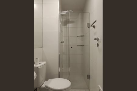 Apartamento à venda com 275m², 3 quartos e 4 vagas Apartamento à venda com 275m², 3 quartos e 4 vagasÁrea de Serviço - banheiro