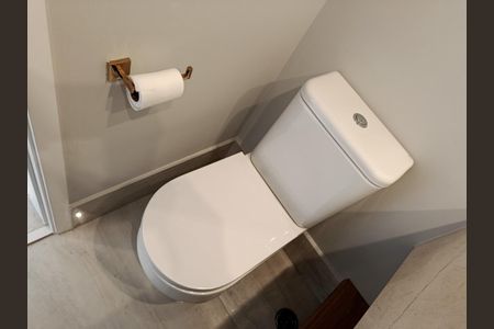 Apartamento à venda com 275m², 3 quartos e 4 vagas Apartamento à venda com 275m², 3 quartos e 4 vagasLavabo