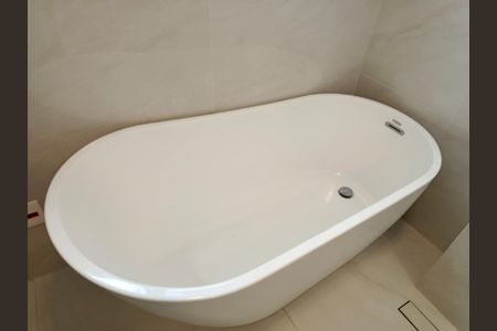 Apartamento à venda com 275m², 3 quartos e 4 vagas Apartamento à venda com 275m², 3 quartos e 4 vagasBanheiro da Suíte 3