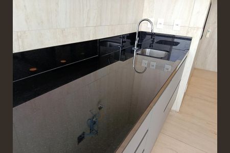 Apartamento à venda com 275m², 3 quartos e 4 vagas Apartamento à venda com 275m², 3 quartos e 4 vagasVaranda