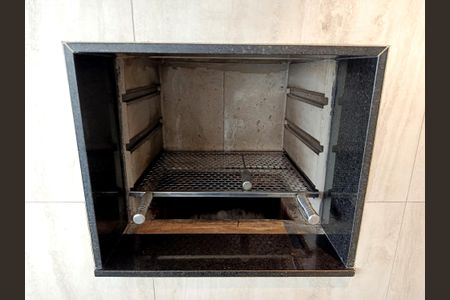 Apartamento à venda com 275m², 3 quartos e 4 vagas Apartamento à venda com 275m², 3 quartos e 4 vagasVaranda