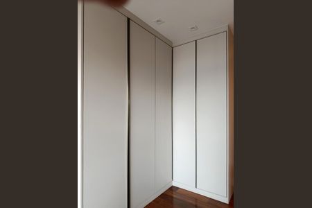 Apartamento à venda com 275m², 3 quartos e 4 vagas Apartamento à venda com 275m², 3 quartos e 4 vagasCloset da suíte 3