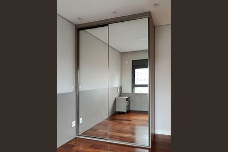 Apartamento à venda com 275m², 3 quartos e 4 vagas Apartamento à venda com 275m², 3 quartos e 4 vagasSuíte 2