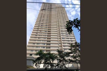 Apartamento à venda com 275m², 3 quartos e 4 vagas Apartamento à venda com 275m², 3 quartos e 4 vagasFachada