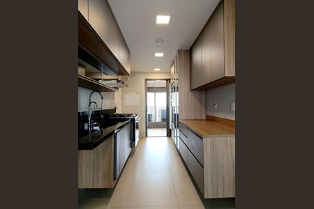 Apartamento à venda com 275m², 3 quartos e 4 vagas Apartamento à venda com 275m², 3 quartos e 4 vagasCozinha
