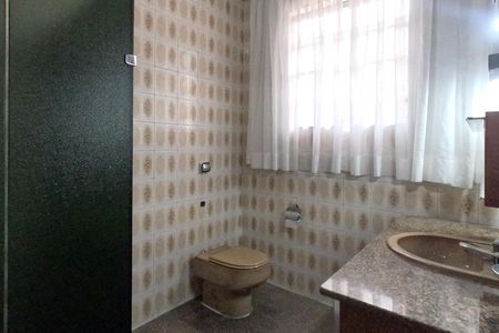 Casa para alugar com 120m², 3 quartos e 4 vagasBanheiro - 2º Piso