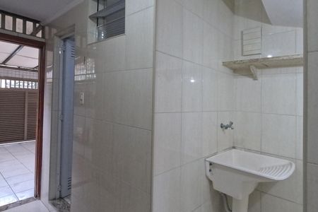 Casa para alugar com 120m², 3 quartos e 4 vagasÁrea de Serviço/Quintal - 1º Piso