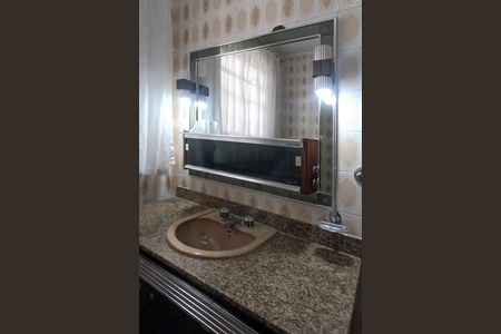 Casa para alugar com 120m², 3 quartos e 4 vagasBanheiro - 2º Piso