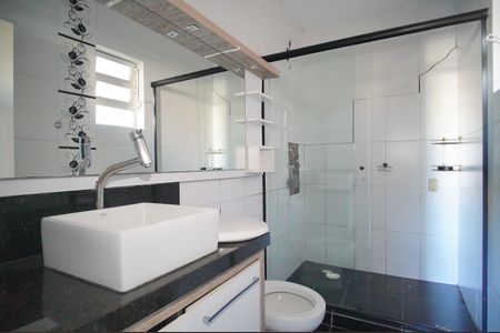 Casa para alugar com 180m², 3 quartos e 2 vagasBanheiro da Suíte