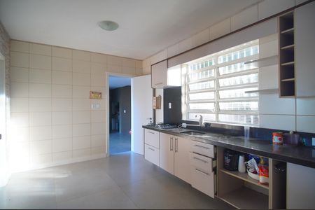 Cozinha de casa à venda com 3 quartos, 180m² em Vila Nova, Novo Hamburgo