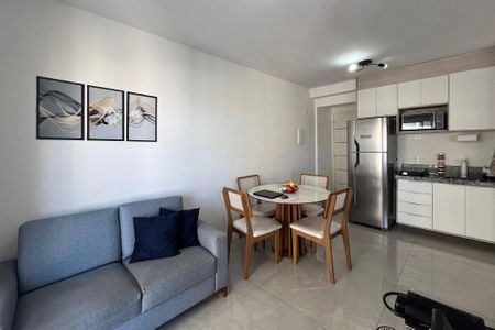 Sala/Cozinha de kitnet/studio à venda com 1 quarto, 33m² em Vila Nair, São Paulo