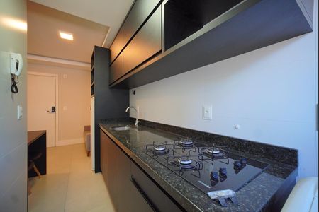 Cozinha de kitnet/studio para alugar com 1 quarto, 31m² em Trindade, Florianópolis