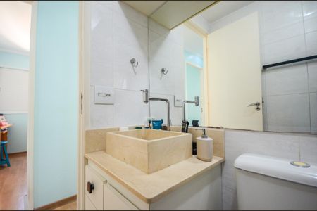 Apartamento à venda com 59m², 3 quartos e 1 vaga Apartamento à venda com 59m², 3 quartos e 1 vagaBanheiro
