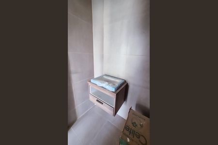 Apartamento para alugar com 64m², 2 quartos e 1 vaga Apartamento para alugar com 64m², 2 quartos e 1 vagaBanheiro