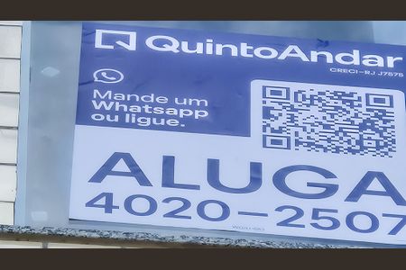 Apartamento à venda com 56m², 2 quartos e 1 vaga Apartamento à venda com 56m², 2 quartos e 1 vagaAdesivo Grande