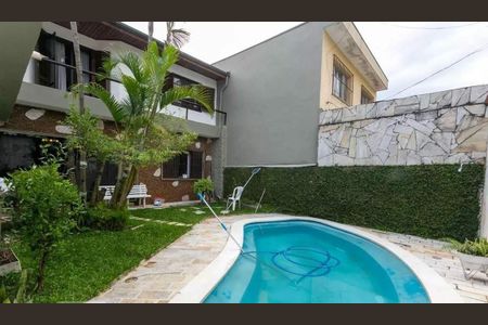 Casa à venda com 260m², 4 quartos e 3 vagas