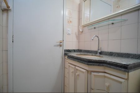 Banheiro de apartamento à venda com 1 quarto, 60m² em Centro, São Leopoldo