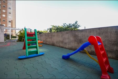 Apartamento para alugar com 49m², 2 quartos e 1 vaga Apartamento para alugar com 49m², 2 quartos e 1 vagaÁrea comum - Playground