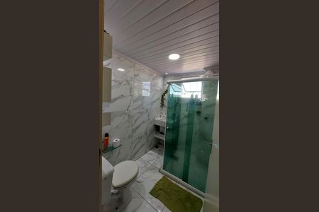 Banheiro de apartamento para alugar com 2 quartos, 44m² em Cabuçu, Nova Iguaçu