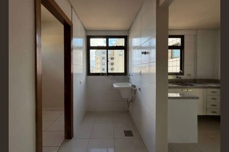 Apartamento para alugar com 200m², 3 quartos e 3 vagas Apartamento para alugar com 200m², 3 quartos e 3 vagasCozinha