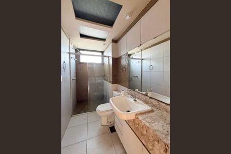 Apartamento para alugar com 200m², 3 quartos e 3 vagas Apartamento para alugar com 200m², 3 quartos e 3 vagasBanheiro