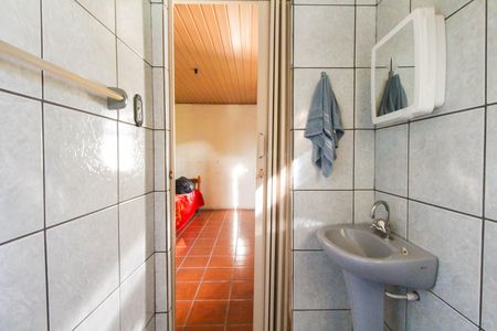 Casa à venda com 80m², 3 quartos e 4 vagasBanheiro da Suíte
