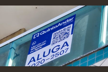 Apartamento à venda com 64m², 2 quartos e 1 vaga Apartamento à venda com 64m², 2 quartos e 1 vagaAdesivo Grande