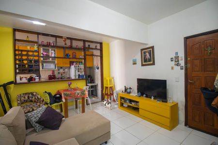 Sala de apartamento para alugar com 2 quartos, 70m² em Centro, São Gonçalo