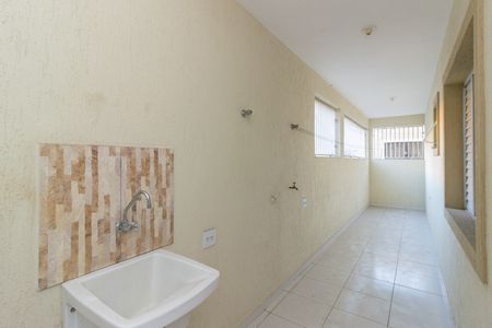 Casa de condomínio para alugar com 84m², 2 quartos e sem vaga Casa de condomínio para alugar com 84m², 2 quartos e sem vagaLavanderia